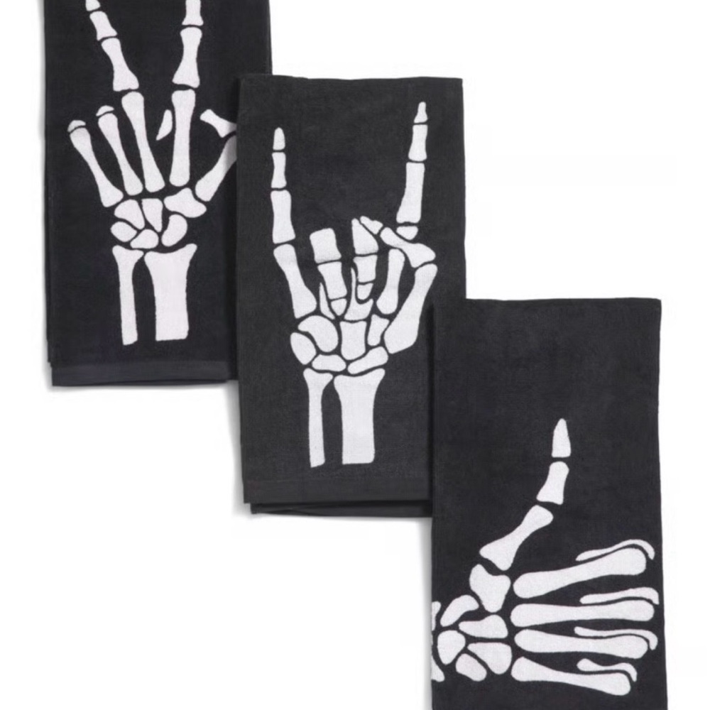 NEW Set Of 3 October Sky Kitchen Hand Towels SKELETON HANDS 18”x28” 100% Cotton